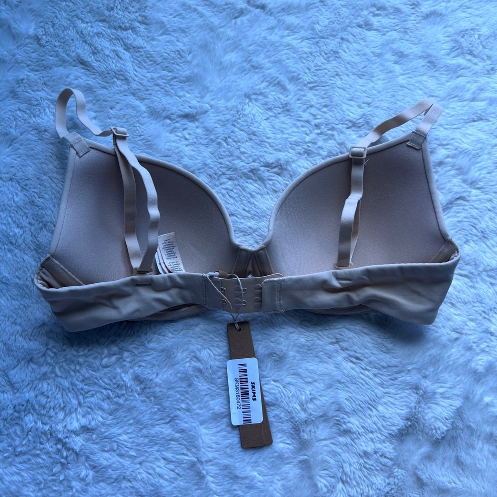 SKIMS Fits Everybody T-Shirt Bra Sand BA-DEM-9221 Underwire Padded Size 34B NEW - Picture 5 of 13